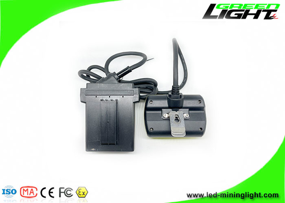 Un faro impermeabile estraente di 25000 di Lux Rechargeable Panasonic Battery LED di cappuccio della lampada IP68 minatori delle miniere di carbone 13600mAh