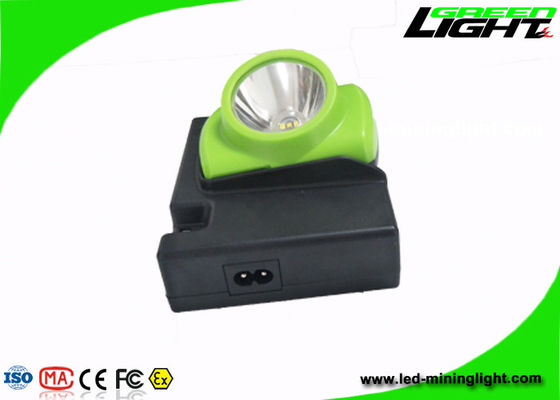 Luce senza cordone della lampada di cappuccio LED del faro 6.4Ah di colore verde 15000lux di capacità ricaricabile della batteria SOS per sicurezza dei minatori