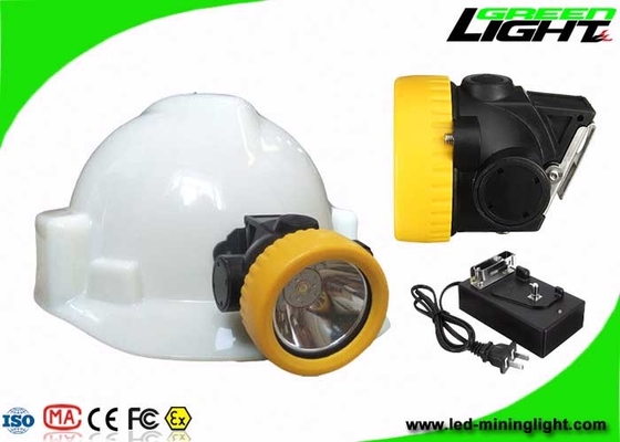 Batteria estraente del faro principale materiale 2.2Ah dell'ABS di IP68 5000lux con tempo di illuminazione 15hours