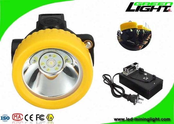 Batteria estraente del faro principale materiale 2.2Ah dell'ABS di IP68 5000lux con tempo di illuminazione 15hours