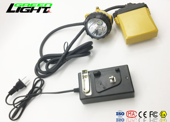Luce principale ricaricabile impermeabile del casco Ip68, faro principale alto potere per correre
