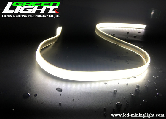 144LEDs 1300LUM ha condotto il silicone flessibile 150N della luce 17W/M 15*4.5mm del nastro
