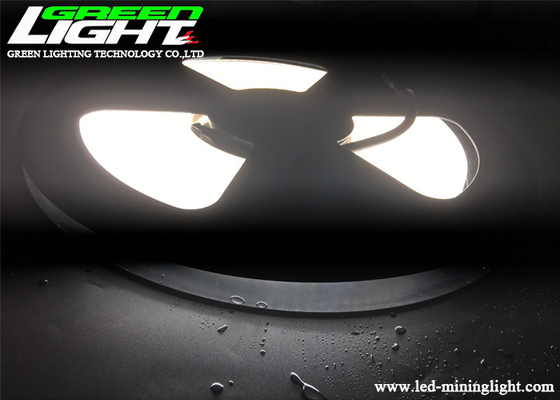 144LEDs 1300LUM ha condotto il silicone flessibile 150N della luce 17W/M 15*4.5mm del nastro