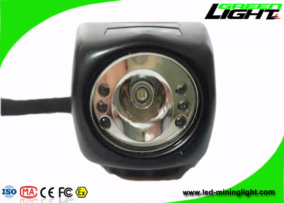 Schermo digitale impermeabile Miner Cordless Cap Lamp 4000 lux Pulsante in silicone con corda di sicurezza ABS PC